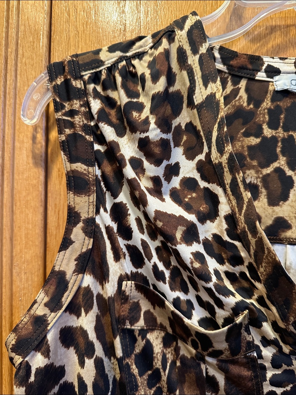 Cache Leopard Print Buttoned & Tie-Front Sleeveless Top in Brown Black & Cream L - Picture 3 of 9